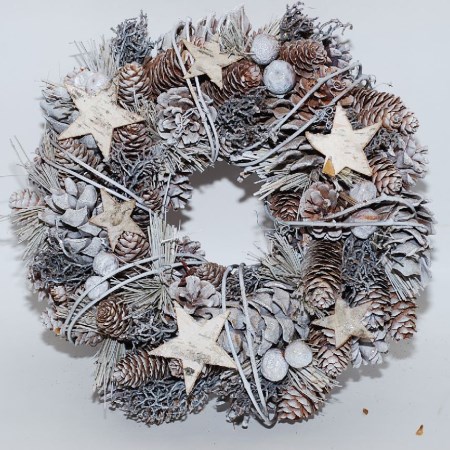 Birch Star & Fruit Wreath 'Frosted Grey' 30cm